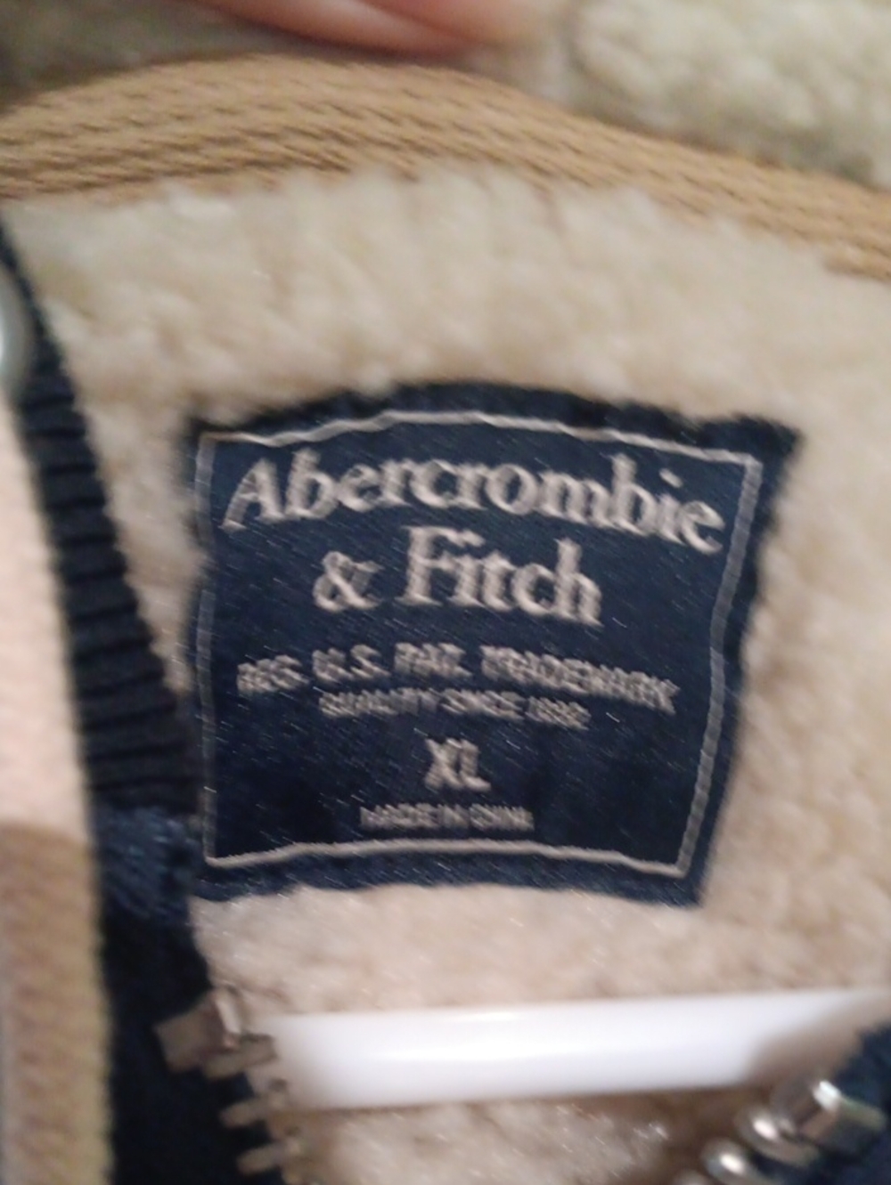 Abercrombie & Fitch Men's Navy Sherpa-Lined Zip Hoodie - Picture 2 of 8